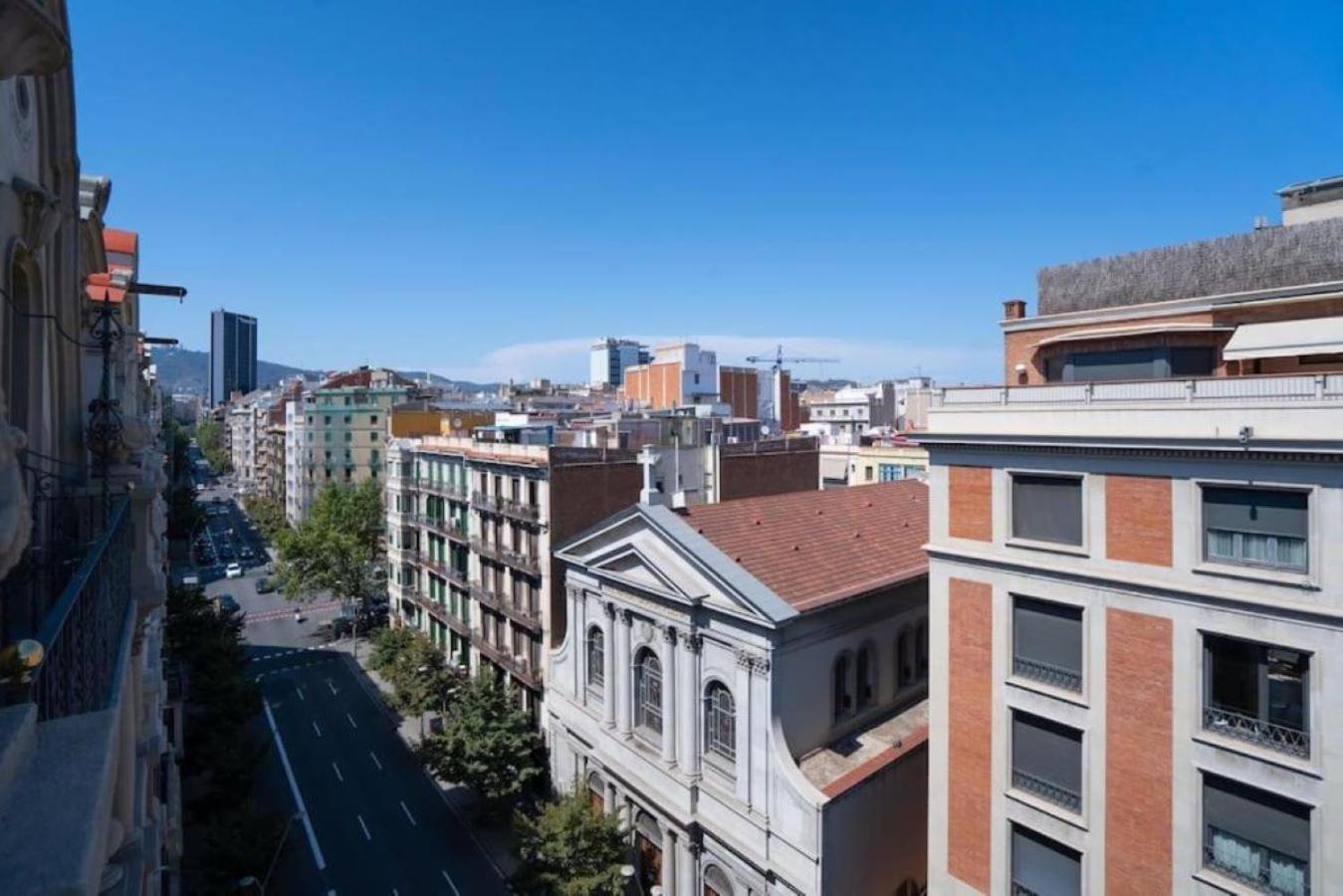 Salonga - 1 Bedroom And Balcony In Eixample Esquerra Барселона Экстерьер фото